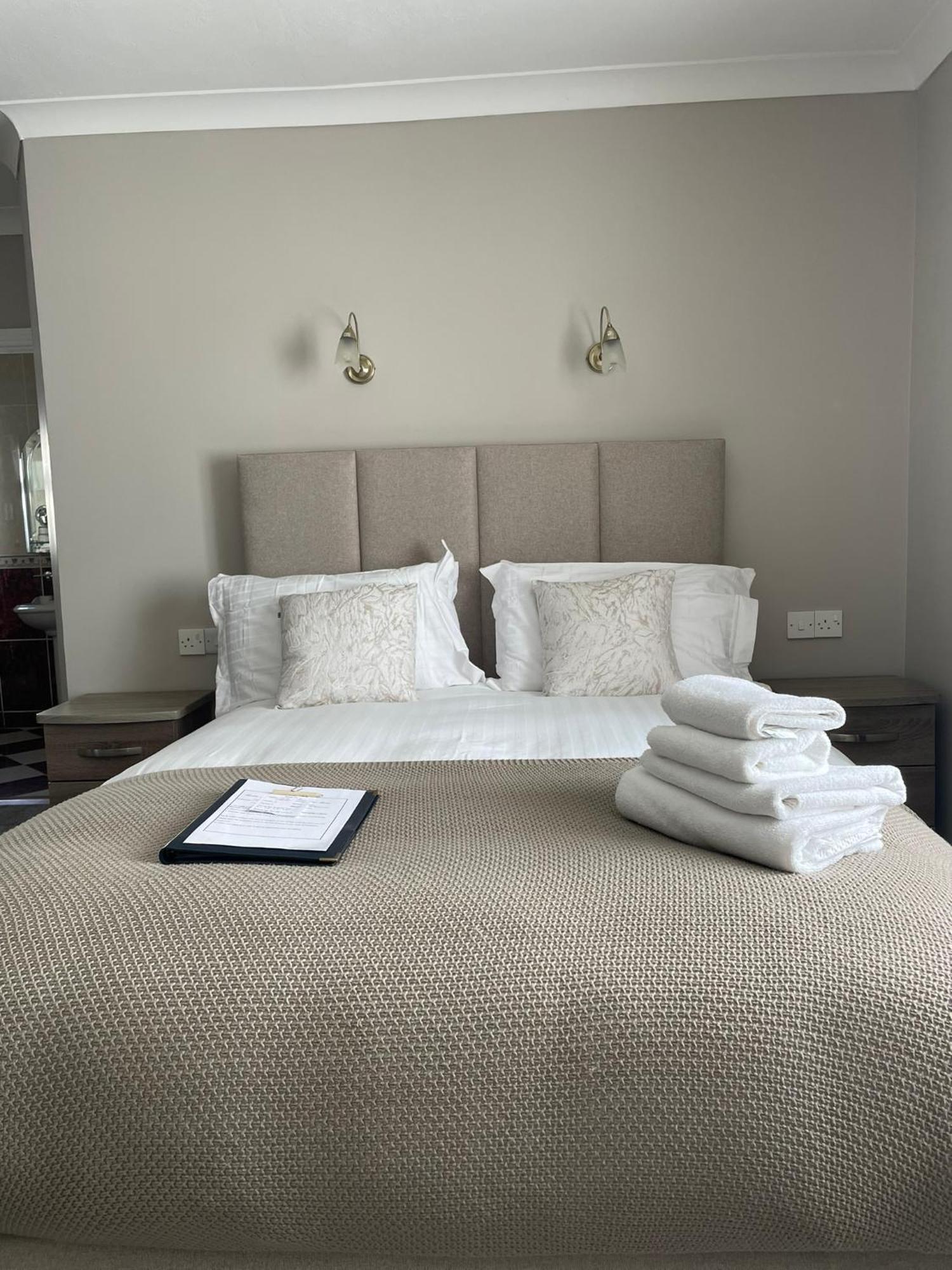 Glasha Meadows Accommodation Дулин Экстерьер фото